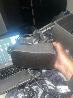 Meta Oculus Rift CV1 VR 虚拟现实耳机系统 - 黑色 — 第 1/4 张图片