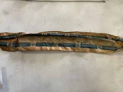 Moldura superior de pilar de trava de carroceria GM para Buick Century Chevy Celebrity Pontiac 6000 - Imagem 1 de 2