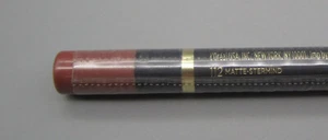 L'OREAL PARIS~Matte-Stermind (112) Colour Riche Matte Sharpenable Lip Liner - Picture 1 of 2