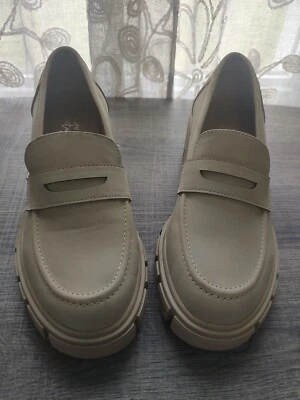 ZAPATOS MUJER CORONA VINTAGE TALLA 6.5 Mocasines con Tacones Beige  Foto 1 de 4