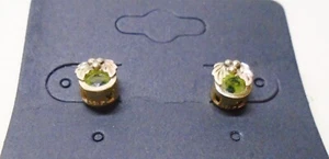 Vintage Black Hills Gold 10k Peridot Leaf Stud Earrings - Picture 1 of 2