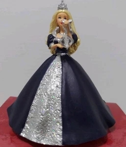 Hallmark Keepsake Ornament, 1999, Barbie als "The Millennium Princess" Ornament - Bild 1 von 10