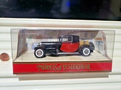 MATCHBOX 1990 ANTAÑO Y24A negro + rojo 1928 BUGATTI ejes remachados nuevo en caja Foto 1 de 4