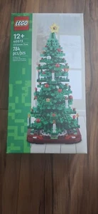 LEGO Seasonal: Christmas Tree (40573). NEW - Picture 1 of 4