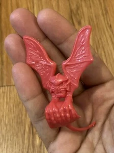 1985 MOTU HORDAK BAT SHIELD original He-Man Masters Of The Universe w/ Strap! - Picture 1 of 3