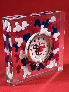MICKEY MOUSE SCHREIBTISCHUHR Disney Ohren ACRYL LUCITE Konfetti Patriot NEUE BATTERIE  - Bild 1 von 12