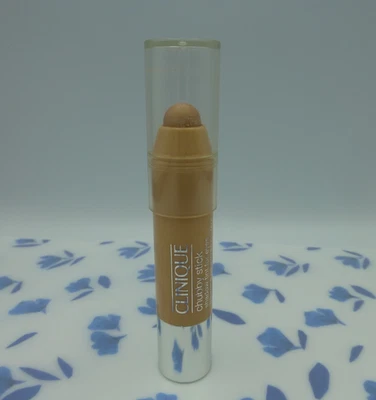 Clinique Chubby Stick Shadow Tint for Eyes. 01 Bountiful Beige. New 1.7g - Image 1 of 4