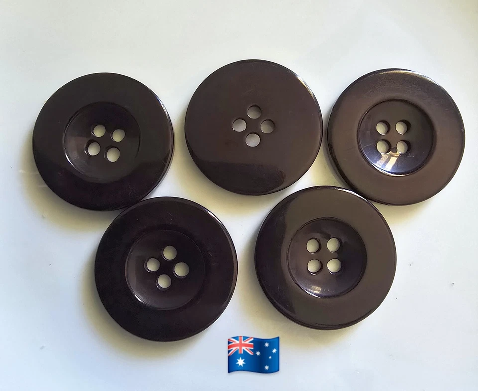 10pcs 30mm Black Resin 4 Hole Buttons - Image 1 of 1