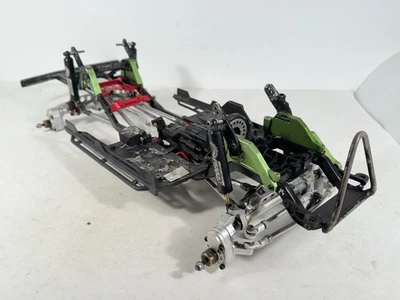 ROUGH Used Axial SCX10 III Jeep JT Gladiator 1/10 4x4 Rock Crawler Roller Slider - Image 1 of 4