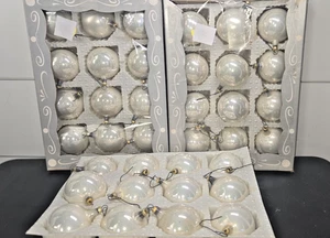 Vintage Set 36 Kurt Adler Pearlescent White Glass Christmas Ornaments Colombia - Picture 1 of 5