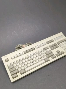 Vintage Fujitsu Keyboard FKB4870 Classic Computer 5 Pin Din Coiled Cord Full - Picture 1 of 10