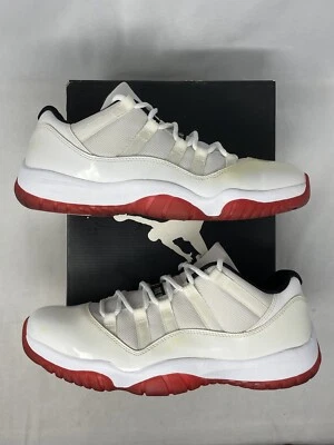 Air Jordan 11 ретро низкий вишневый низ 528895 101 Вт/Varsity красно-черный размер 10,5 - Изображение 1 из 4