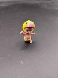 Twozies Season 1 TICKY Parrot Yellow Figure - Picture 1 of 2