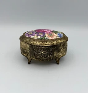Vintage Ornate Four-Footed Jewelry Trinket Box Container Porcelain Floral Top - Picture 1 of 16