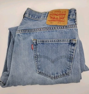 Levis Jeans 550 Mens 35X32  Blue Denim Straight Light Wash - Picture 1 of 11