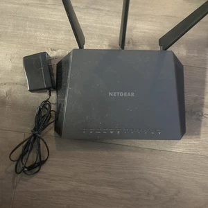 NETGEAR Nighthawk AC1750 Inteligentny router WiFi Dual Band - W idealnym stanie - Zdjęcie 1 z 3