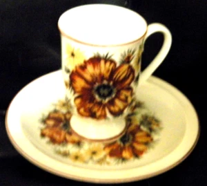 Royal Domino Porcelain Collection Footed Cup and Plate Mountain Wood Patern - Picture 1 of 4