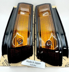 Toyota Genuine Trueno AE86 Sprinter Turn Signal Lamp Lens LH RH Pair Set FS - Picture 1 of 5