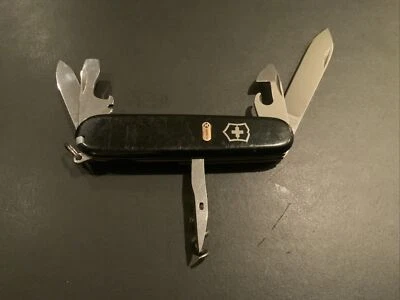 Navaja suiza Victorinox negra espartana dorada emblema Merck muy limpia Foto 1 de 4