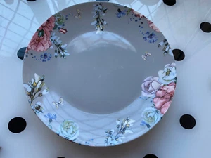 2 X Grey  Floral  Dinner Plates 27 cm Diameter Fine China - Picture 1 of 8