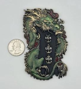 HERAUSFORDERUNGSMÜNZE: Großer & schwerer 4" US Navy Drache mit chinesischen Schriftzeichen - Bild 1 von 2