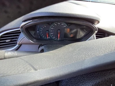 Medidor de velocímetro usado se adapta a: Chevrolet Trax Cluster MPH ID 2017 42527230 grado A Foto 1 de 4