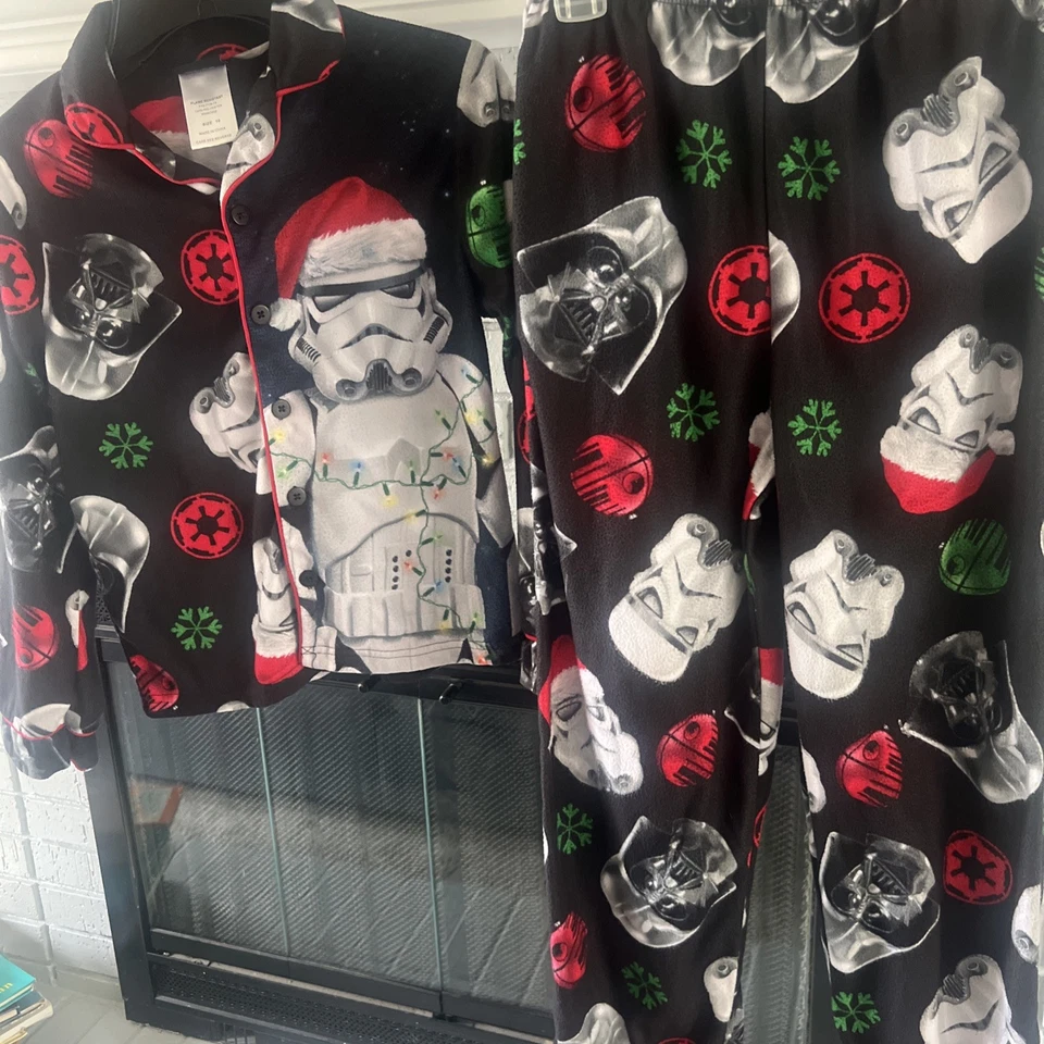 Star Wars Pajamas Boys Christmas PJs Darth Vader Storm Trooper Fleece Size 10Y - Image 1 of 4