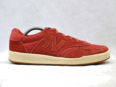 Zapatillas deportivas New Balance 300 para mujer Active Lifestyle gamuza rojas WRT300WB talla 11 B EE. UU. Foto 1 de 4
