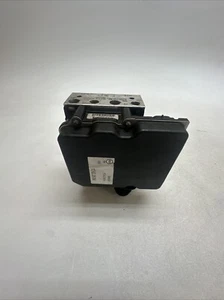2009 2010 Audi A4 Quattro ABS Anti-Lock Brake Pump - Picture 1 of 9