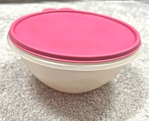 Tupperware Wonderlier Classic Clear White Bowl #236-14 with Pink Y Lid - Picture 1 of 6