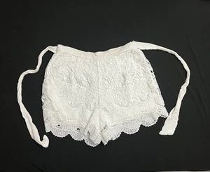 Charlotte Russe women's Shorts Size S Small (25) Beautiful Lace Lined - Picture 1 of 10