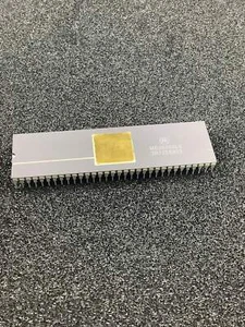 MC68000L8 - MOTOROLA - 16-Bit Microprocessor - Picture 1 of 2