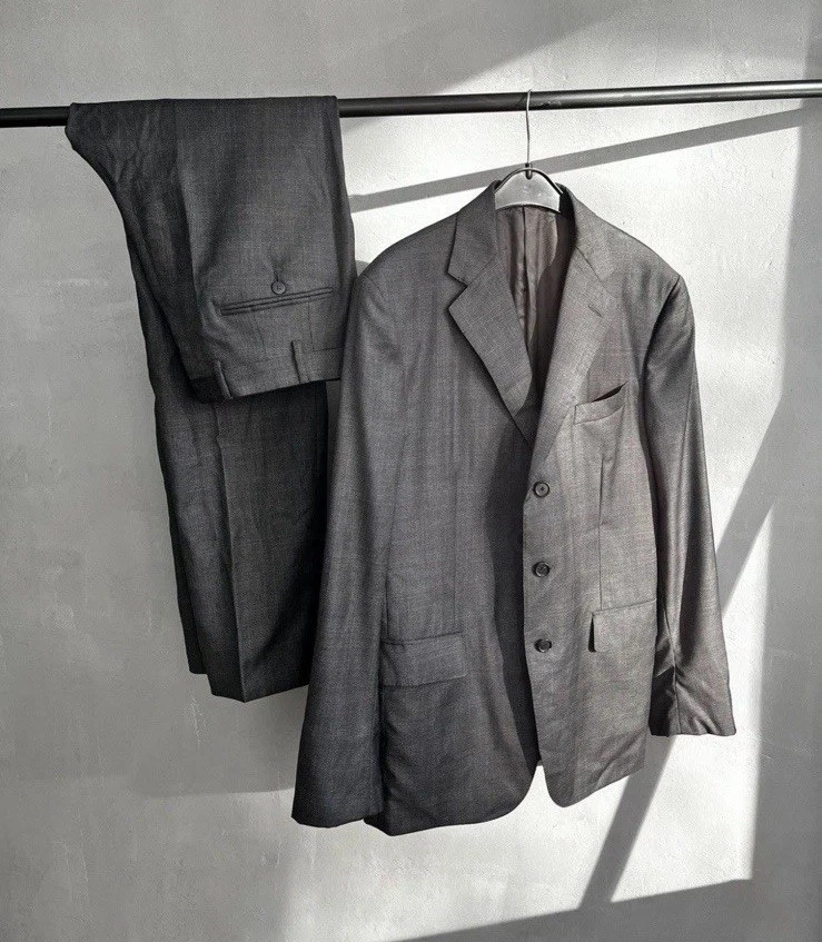 Terno masculino Caruso X Loro Piano tamanho 52/R  - Imagem 1 de 4