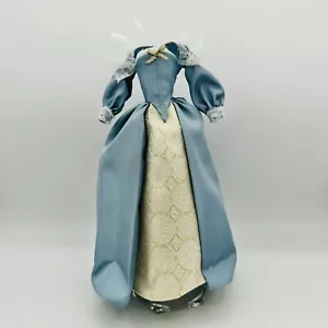 Barbie Gown Dress Danish Court Princess Blue White Shoes - Bild 1 von 4
