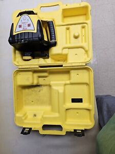 Rugby 100 rotating laser level by Leica geosystems