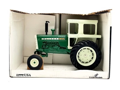 1/16 Oliver 1955 Wide Front Tractor With Cab - Image 1 of 3