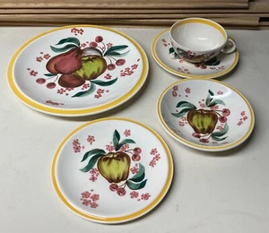 Vernon Kilns California HARVEST 5 Piece Place Setting Gale Turnbull - Picture 1 of 3