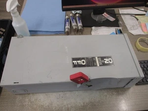 GE 3R Sicherungsschalter/Trennschalter Mod. 11 100A 600V 3P gebraucht - Bild 1 von 7