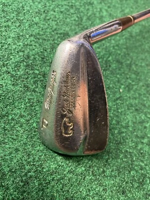 Cuña de lanzamiento MacGregor Jack Nicklaus Golden Bear derecha acero agarre jumbo regular Foto 1 de 4
