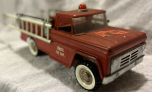 Structo Pressed Steel Structo Fire Dept. Fire Ladder Truck PICK UP TRUCK 1960’s