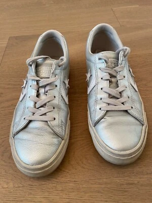 Converse argento tg.40 - lacci di ricambio originali - ottime condizioni - Immagine 1 di 4