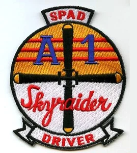 VIETNAM ERA iron-on PATCH: USN GROUND SUPPORT DOUGLAS A-1 SKYRAIDER SPAD - Picture 1 of 12