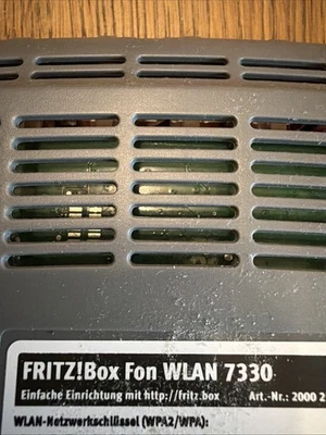 Fritz Box 7320 WLAN Router ohne Netzteil - Bild 1 von 3