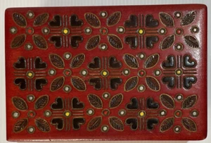 Vintage Wooden Carved & Painted Floral Trinket Keepsake Box Red Colour - Picture 1 of 8