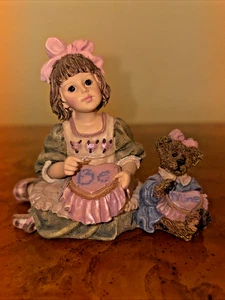 Boyds Bears Yesterday’s Child Allysa w/ Caroline Stitch In Time Premiere Edition - Picture 1 of 6
