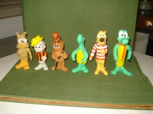POGO VINYL FIGURES FROM 1969.  FULL SET. UNUSED CONDITION. HI GRADE.  NICE !! - Picture 1 of 7
