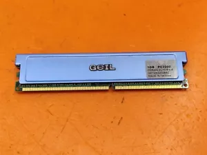 ⭐️⭐️⭐️⭐️⭐️ RAM Geil 1GB PC-3200 (DDR-400) Desktop Memory Stick GE1GB3200BSC - Picture 1 of 3