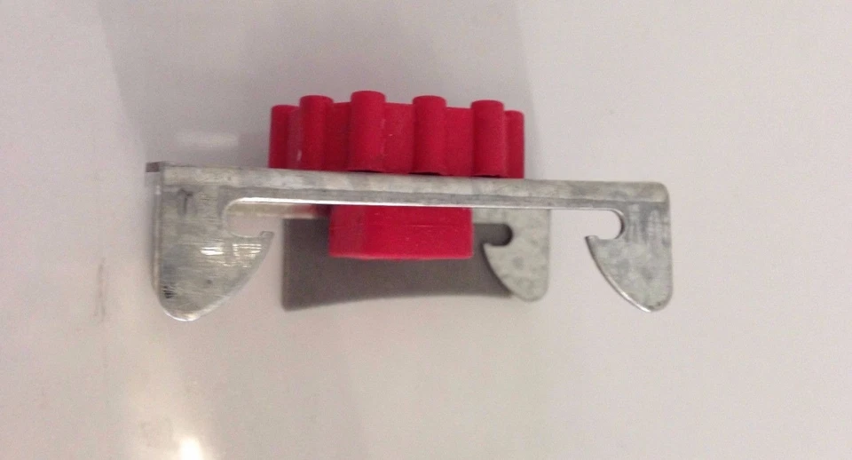 Furring Channel Resilient Mount Direct Fix Clip Red rubber - Box of 50 - image 1 of 1