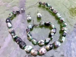 Stauer Raw Emerald Chunky Necklace Bracelet & Earring Set Sterling Silver In Box - Picture 1 of 13