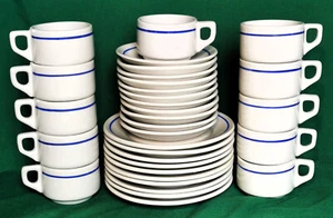 antikes Kaffee Service Keramik / dickes Porzellan Weiß mit Blau 32 Teile - Bild 1 von 12